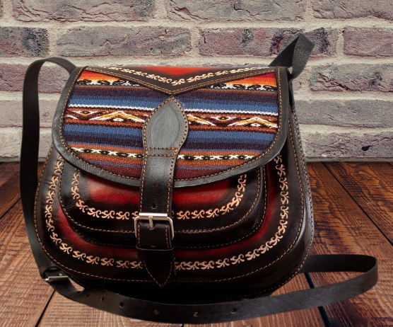 Handmade Peruvian Leather Handbag – Artisan-Crafted for Style & Functionality