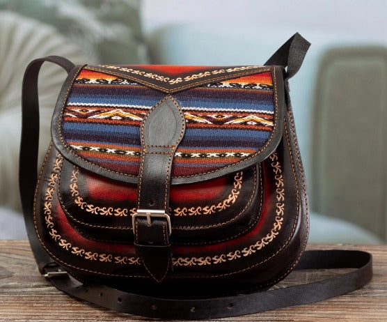 Handmade Peruvian Leather Handbag – Artisan-Crafted for Style & Functionality